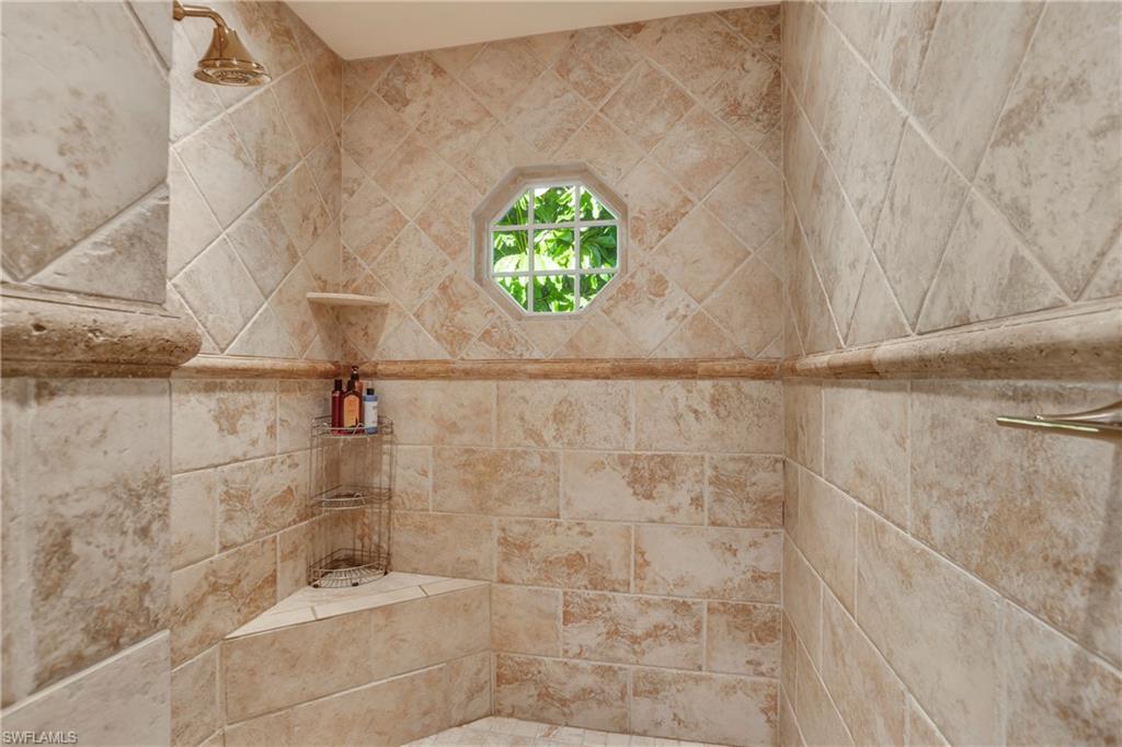 PARK SHORE - Residential