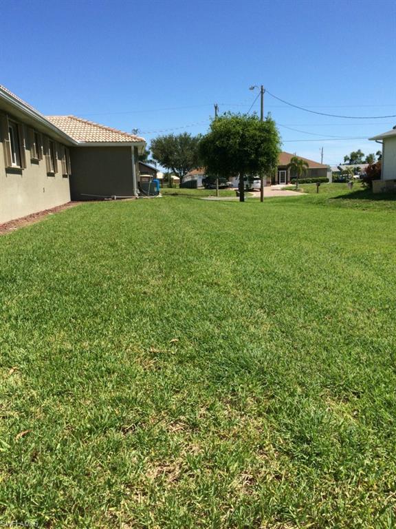 CAPE CORAL - Residential