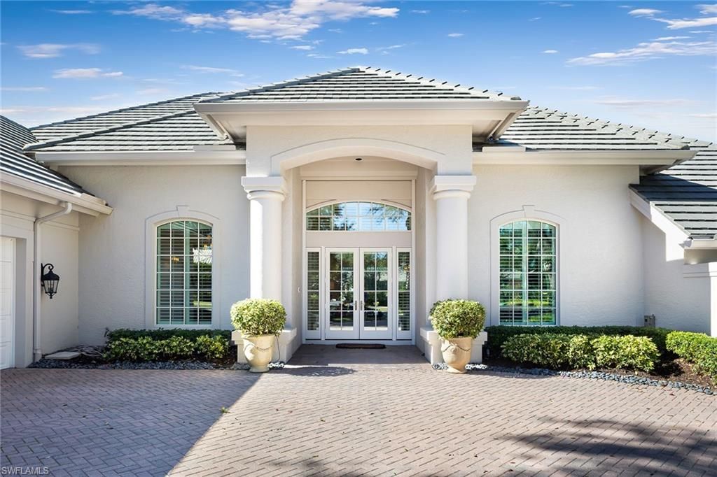 Photo of 6975 Greentree DR, NAPLES, FL 34108 (MLS # 226003908)
