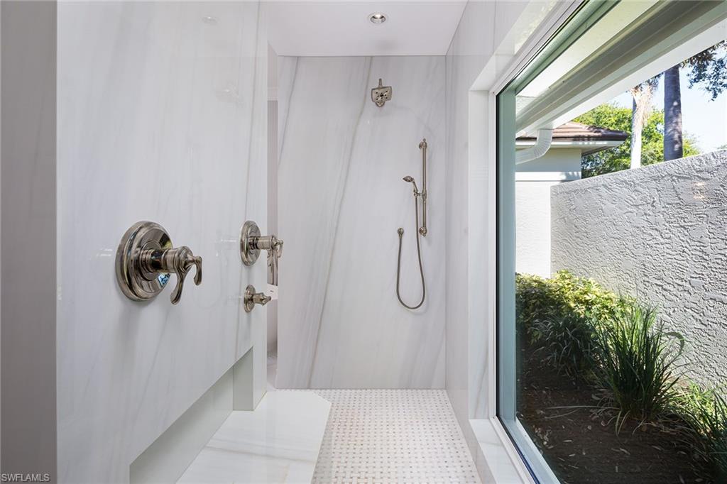 BARRINGTON AT PELICAN BAY - Residential