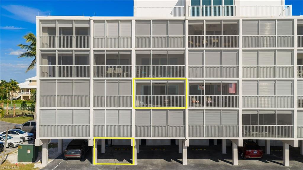 DOLPHIN WAY - Residential