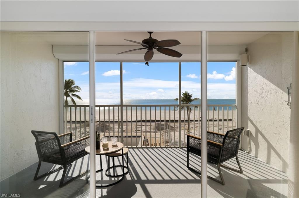 DOLPHIN WAY - Residential