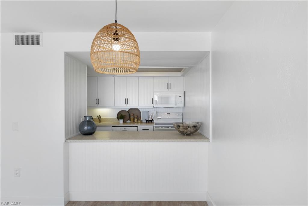 DOLPHIN WAY - Residential