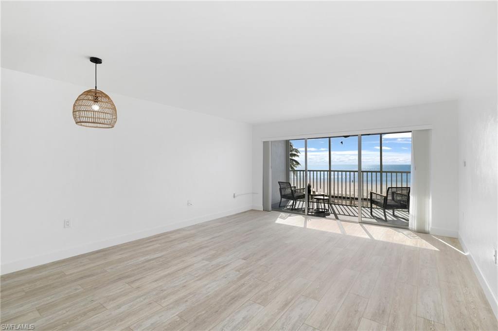 DOLPHIN WAY - Residential