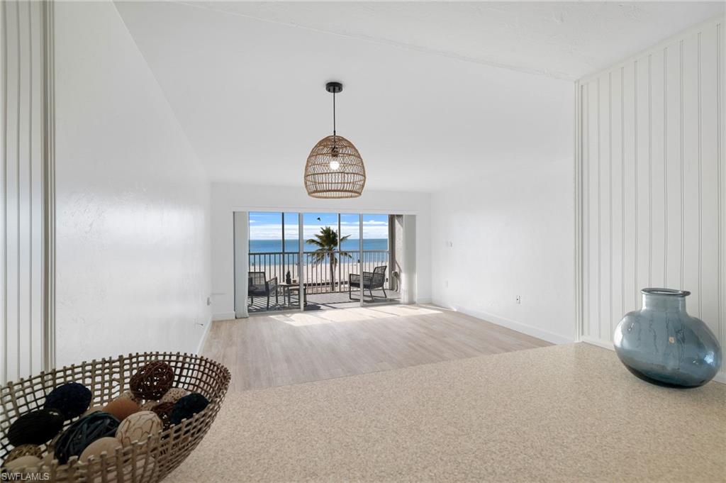 DOLPHIN WAY - Residential