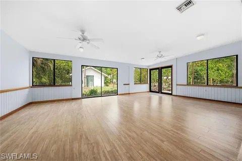 NAPLES 701 - Residential Lease