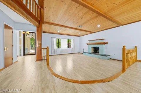 NAPLES 701 - Residential Lease