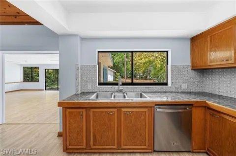 NAPLES 701 - Residential Lease