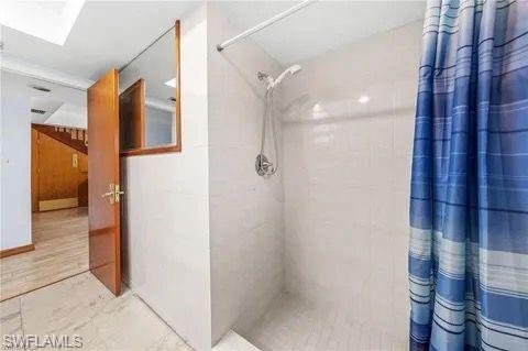 NAPLES 701 - Residential Lease