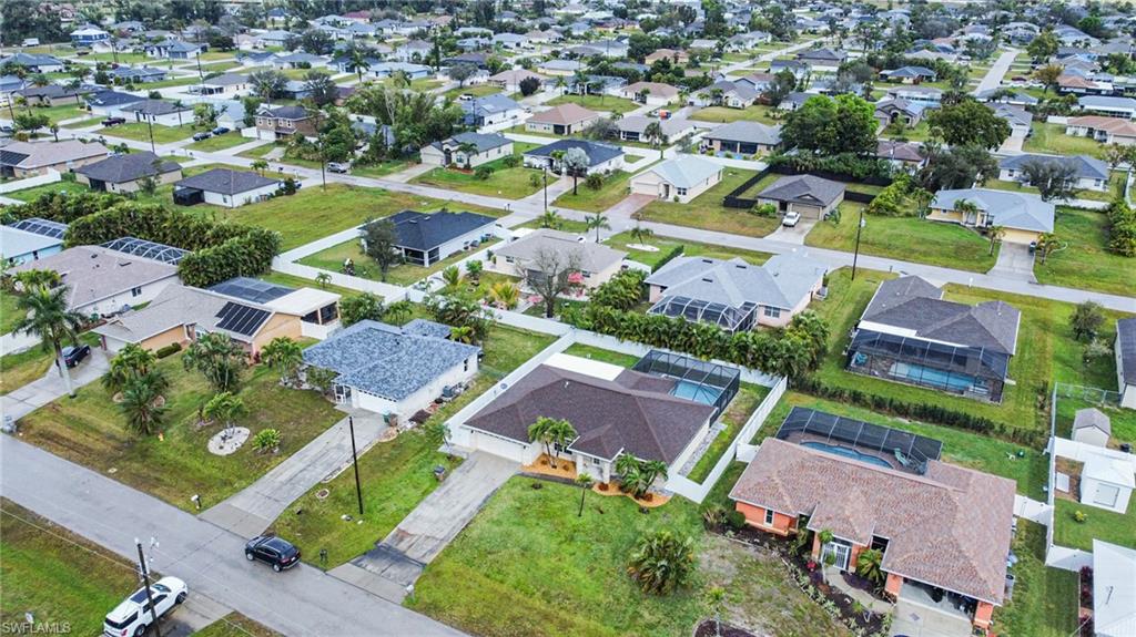 CAPE CORAL - Residential