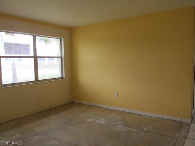 COUNTRY MANOR - Residential