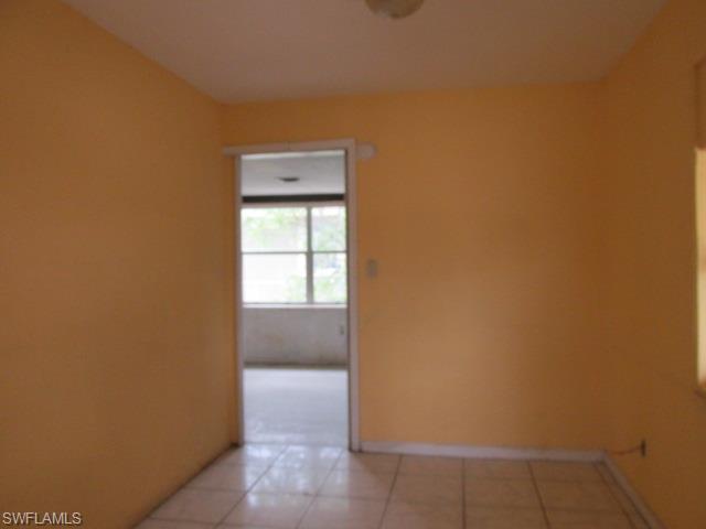 COUNTRY MANOR - Residential