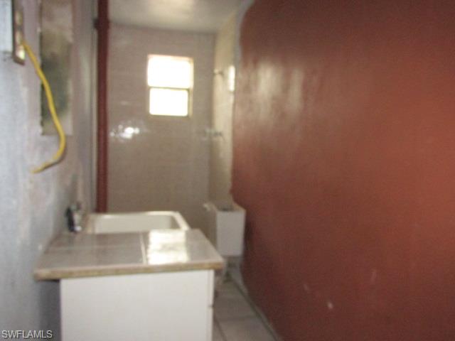 COUNTRY MANOR - Residential