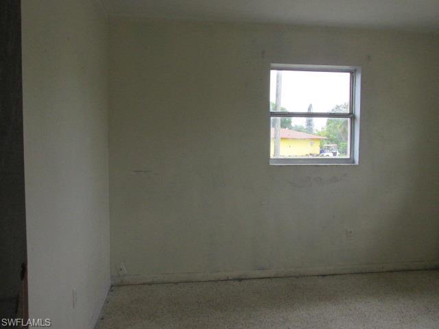 COUNTRY MANOR - Residential