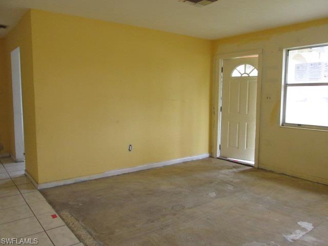 COUNTRY MANOR - Residential