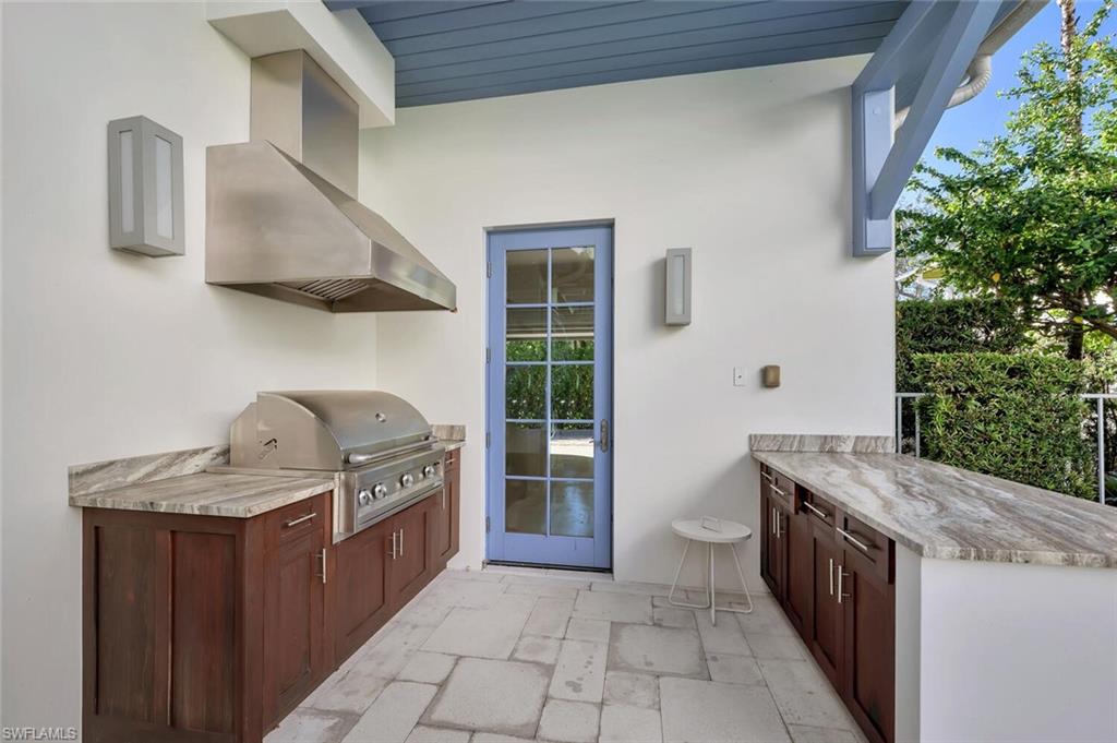 OLDE NAPLES - Residential Lease