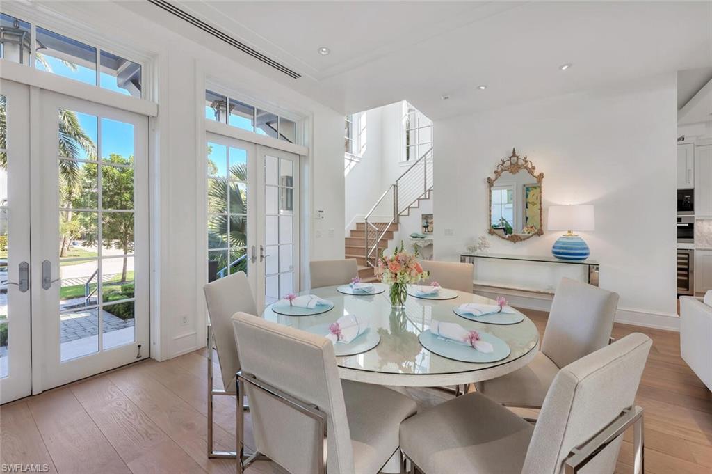 OLDE NAPLES - Residential Lease