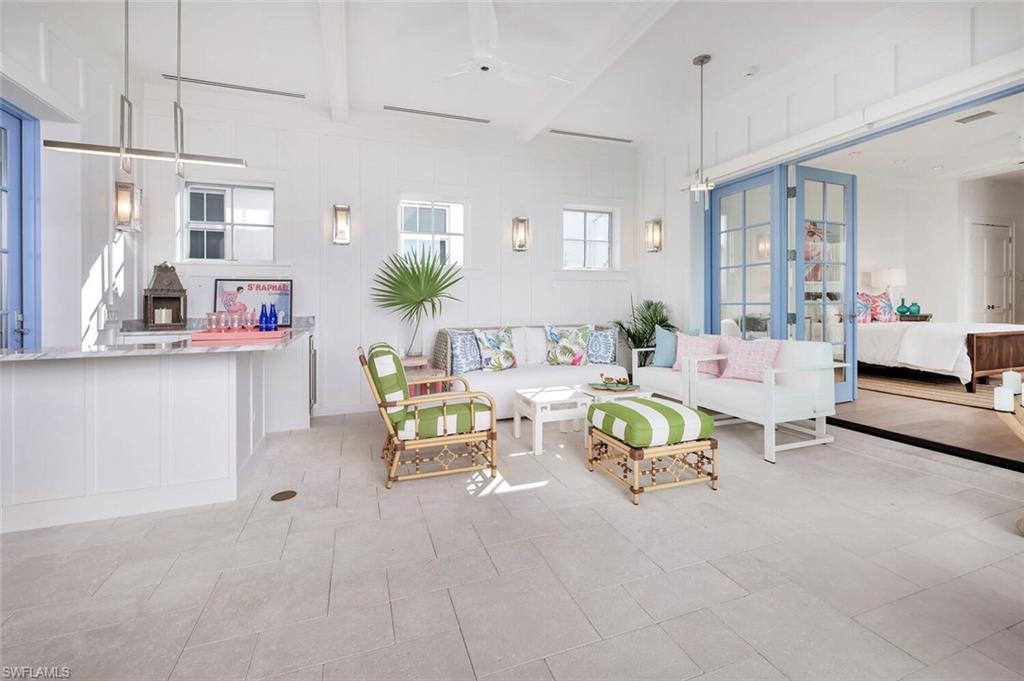 OLDE NAPLES - Residential Lease