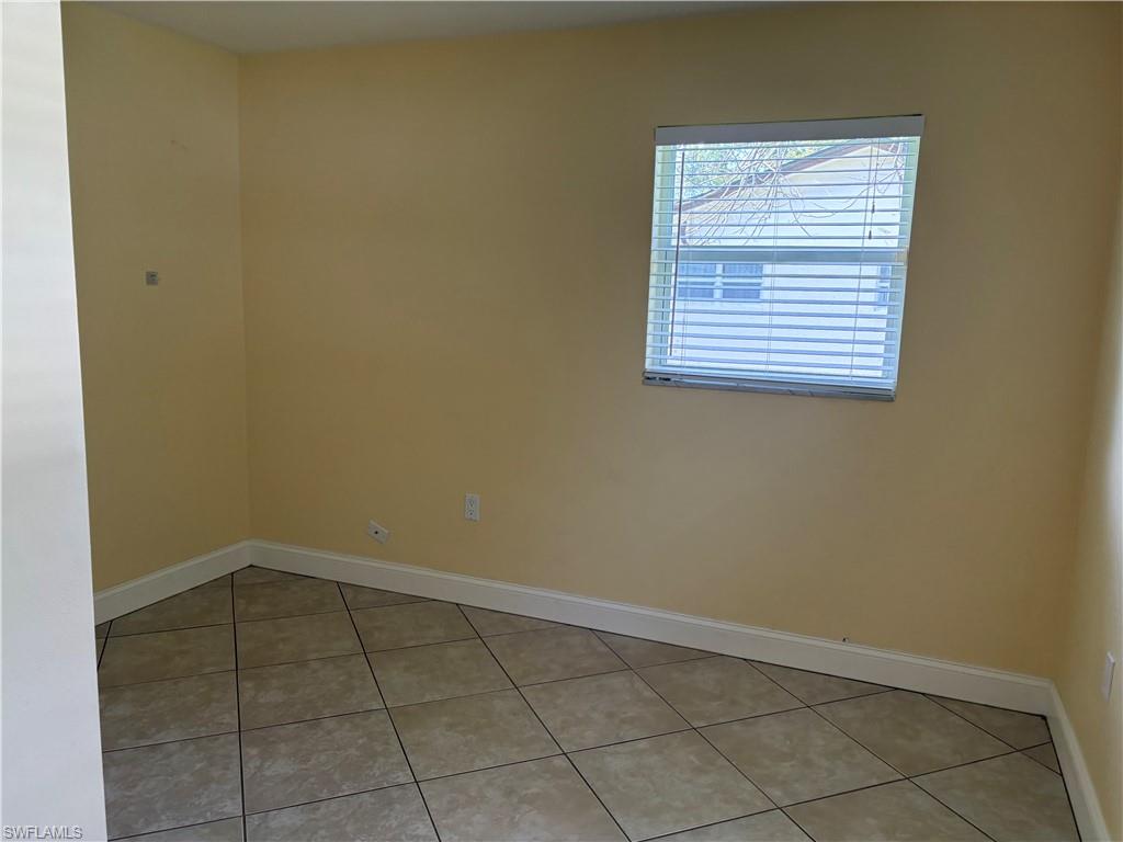 SUNSET COVE - Residential Lease