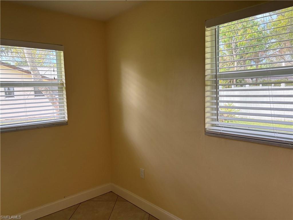 SUNSET COVE - Residential Lease