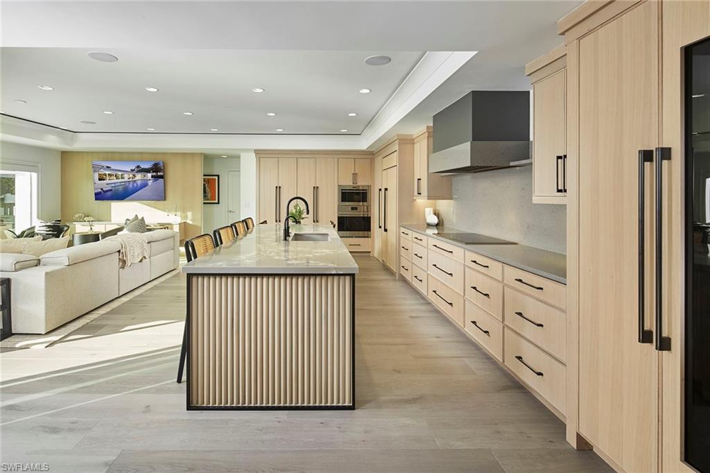 PARK SHORE - Residential