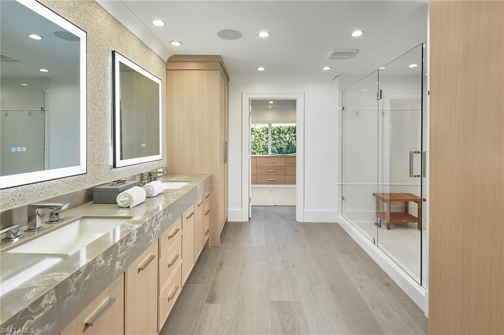 PARK SHORE - Residential