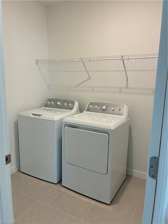 SAVANNA LAKES - Residential Lease