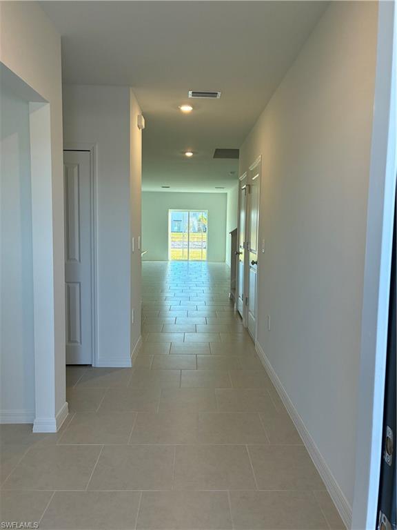 SAVANNA LAKES - Residential Lease