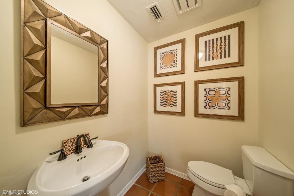 BAY POINT CONDO - Residential