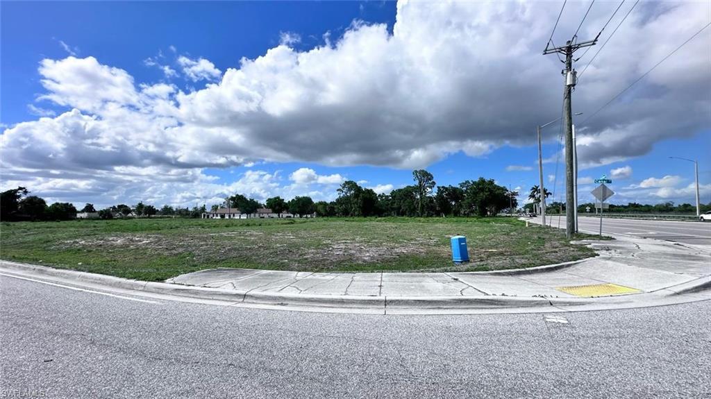 FORT MYERS - Land