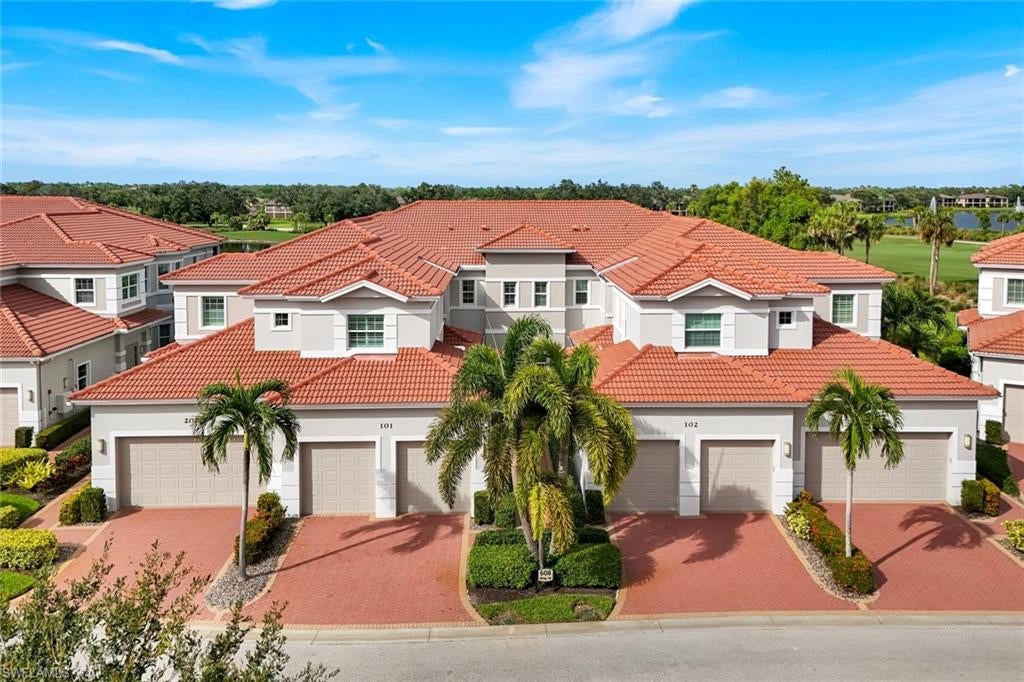608 El Camino Real 201