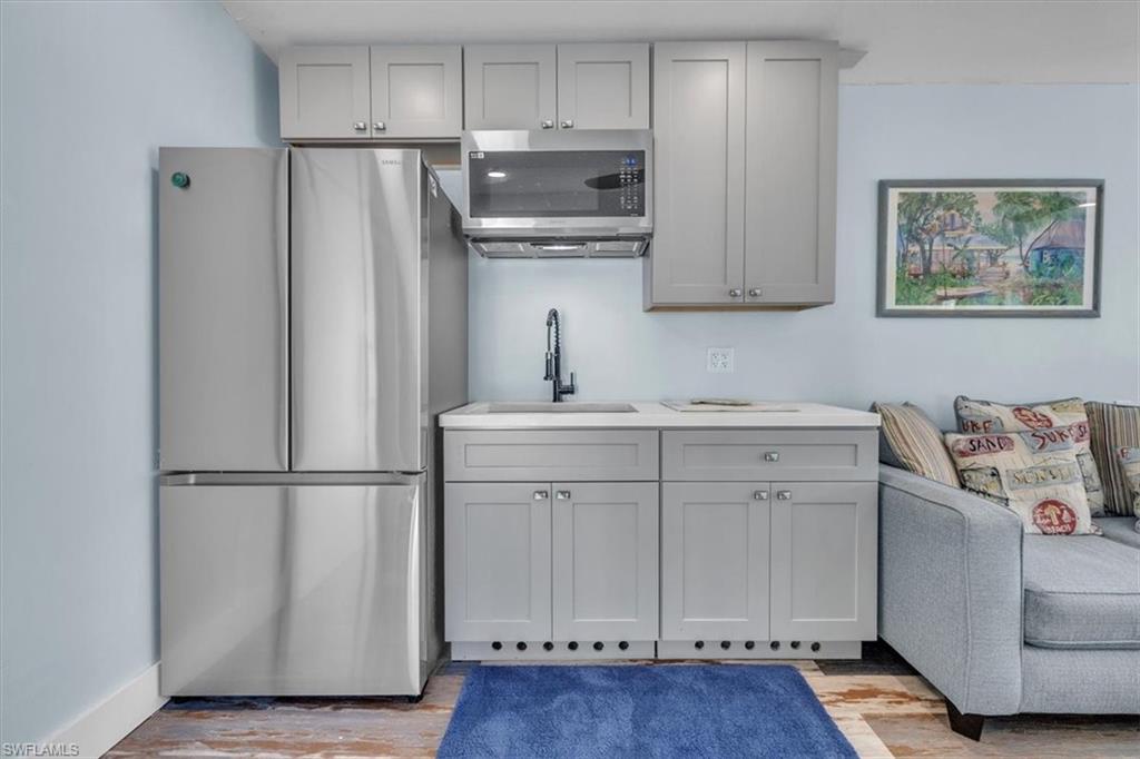 EAST LAKE COLONY - Residential