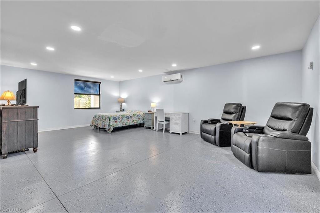 EAST LAKE COLONY - Residential