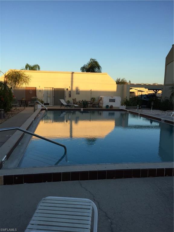 CONTEMPORARY  CONDO - Residential