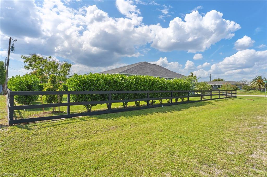 CAPE CORAL - Residential