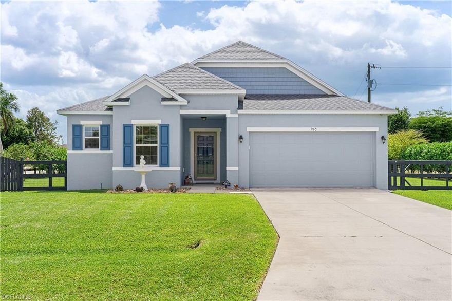 3 BEDS / 2 BATHS / PLUS FLEX ROOM * NOT IN A FLOOD ZONE * NEW ROOF (2026) * CITY WATER &
SEWER * NO HOA FEE * 1,971 SQFT LIVING AREA * OVERSIZED LOT (0.26 ACRES) * NO FLOOD
INSURANCE REQUIRED * OUTSIDE OF HOUSE FRESHLY PAINTED (2026) * 1 MANGO & 1 AVOCADO TREE
* WELL MAINTAINED HOUSE * NEW DRYER (2026) * NEW DISHWASHER (2026) *
SPECIOUS WALK IN CLOSET * SALE INCLUDES SECURITY SYSTEM * LOCATED IN THE DESIRABLE SW CAPE CORAL * NEAR RESTAURANTS, SHOPS, PARKS, GULF, PICKLEBALL & TENNIS (THE COURTS CAPE CORAL)