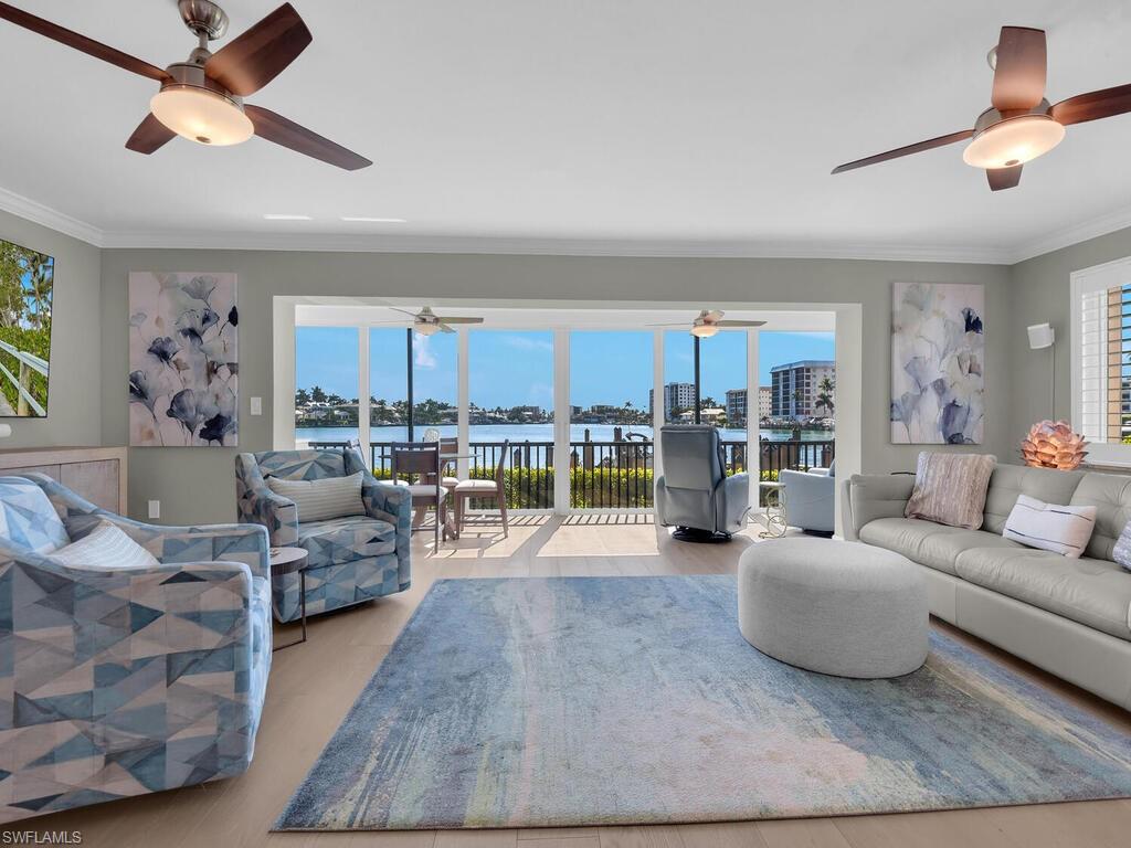 222 Harbour DR 103