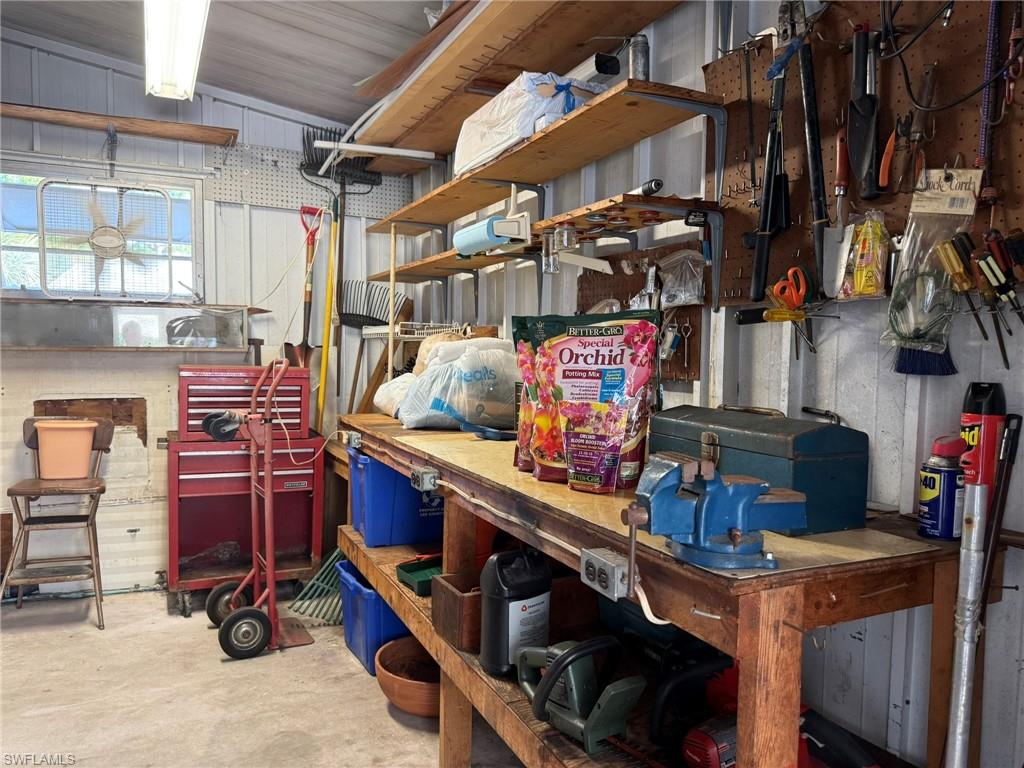 MOBILE MANOR - Residential