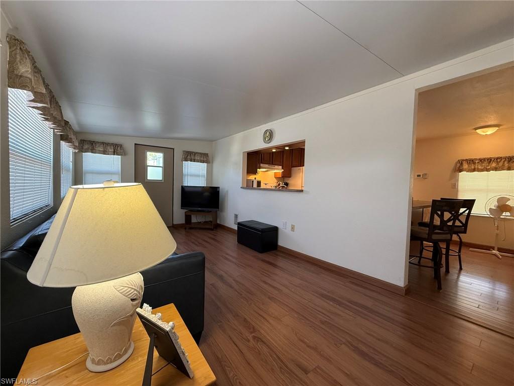 MOBILE MANOR - Residential