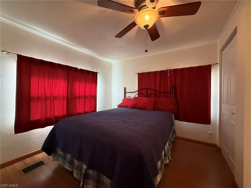 MOBILE MANOR - Residential