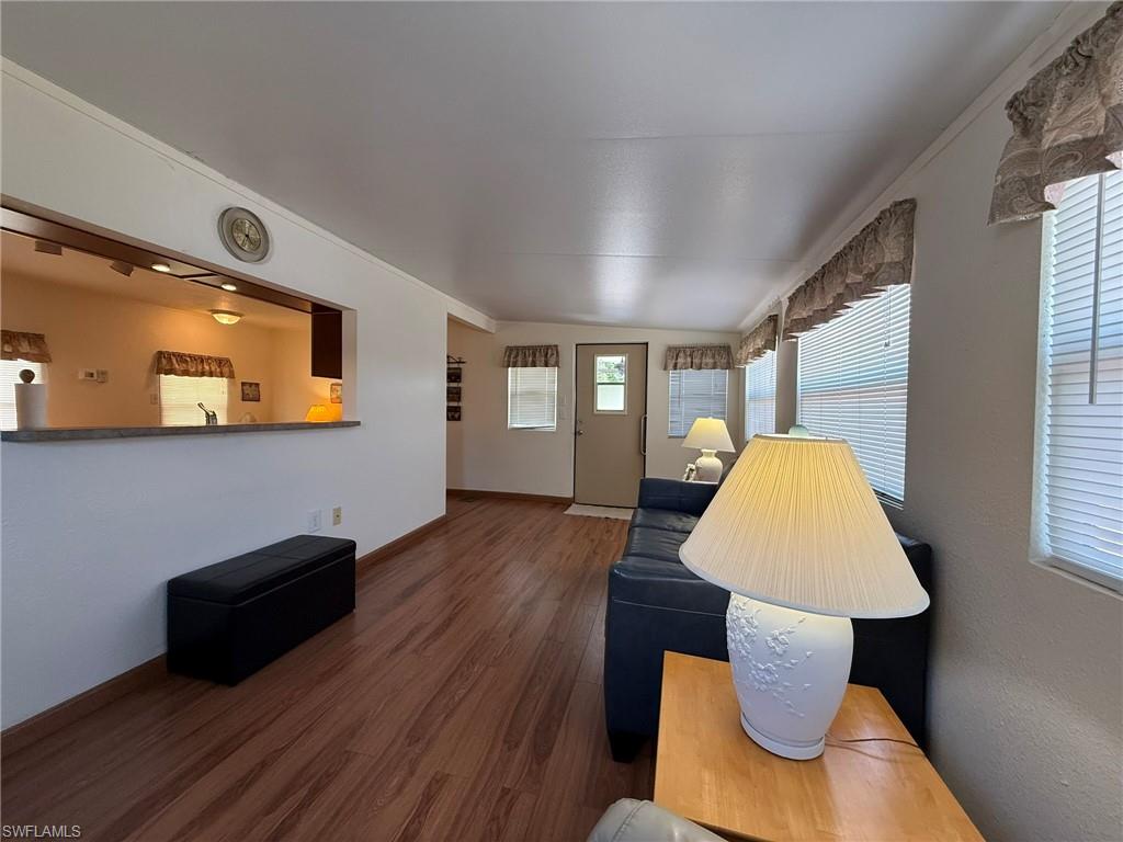 MOBILE MANOR - Residential