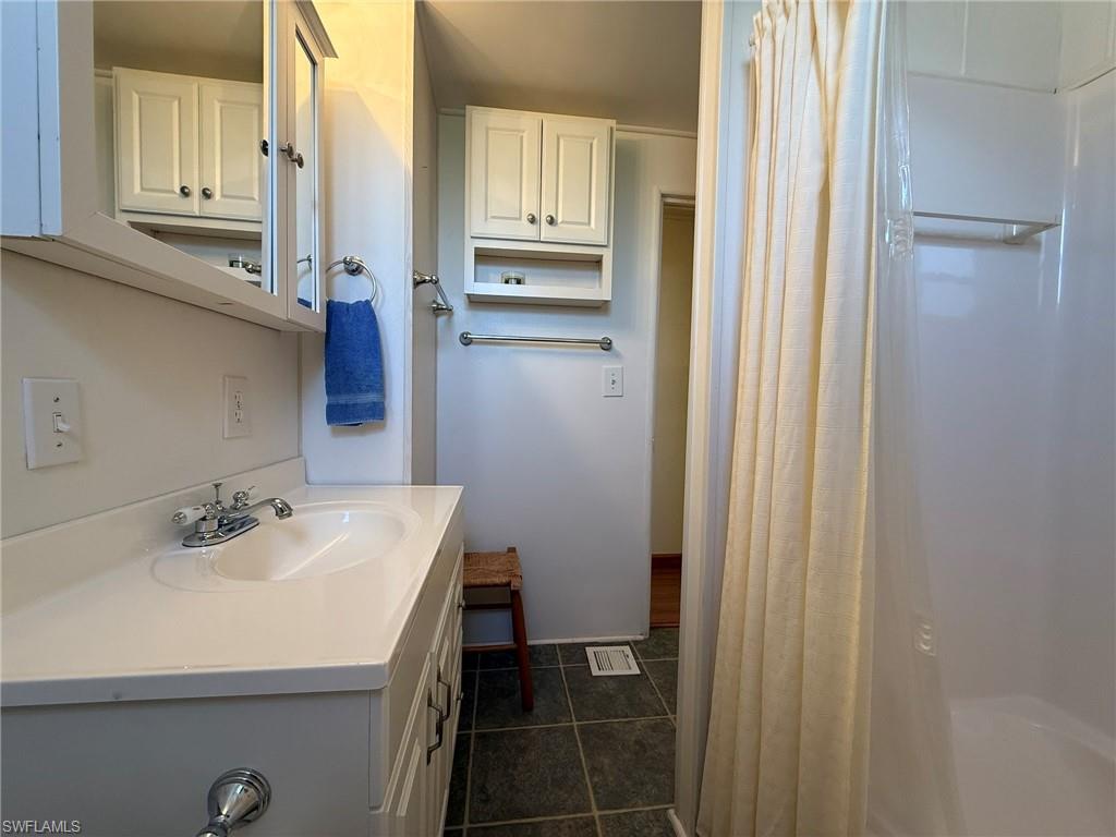 MOBILE MANOR - Residential