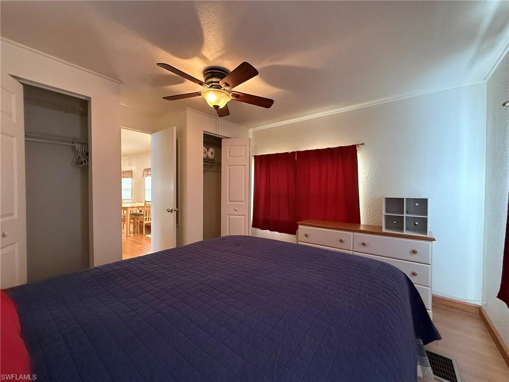 MOBILE MANOR - Residential