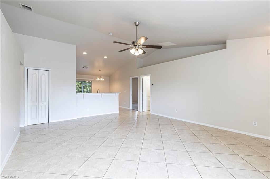 725 Kari CIR