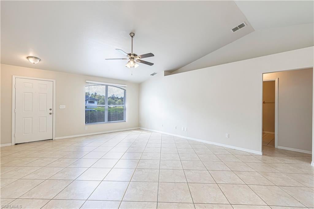 725 Kari CIR