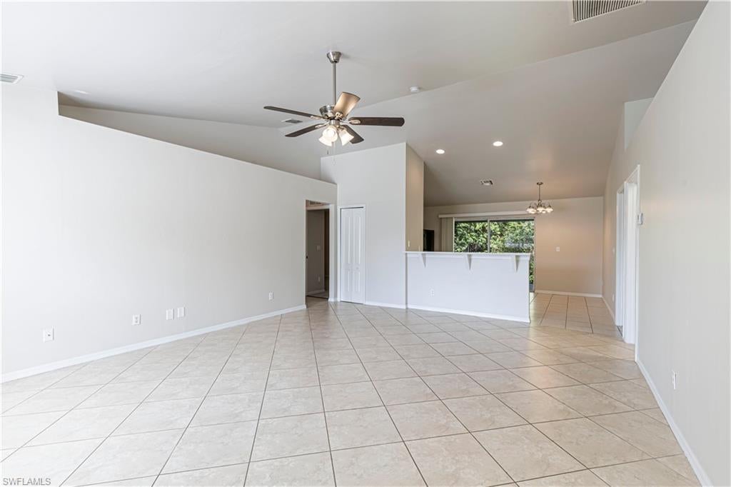 725 Kari CIR