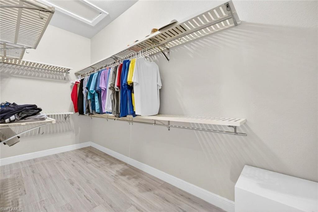 BELLE LAGO - Residential