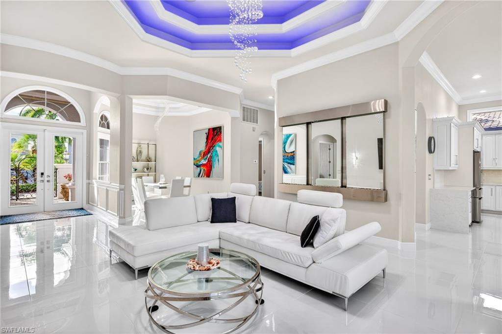 BELLE LAGO - Residential