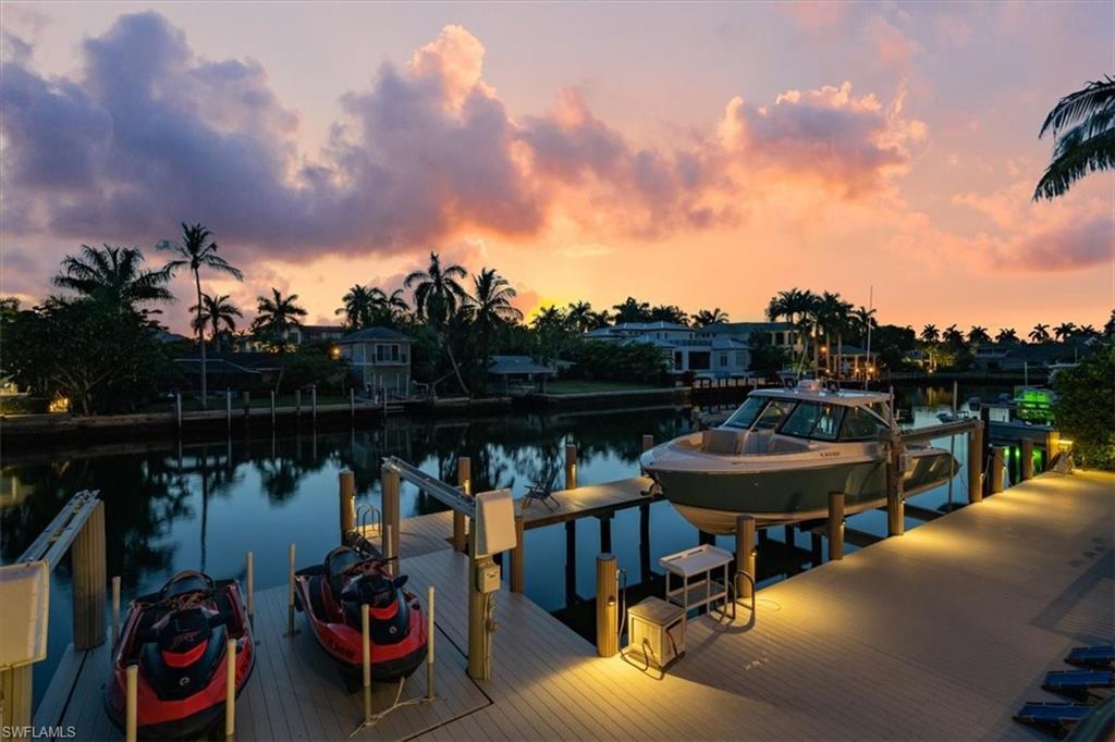 AQUALANE SHORES - Residential