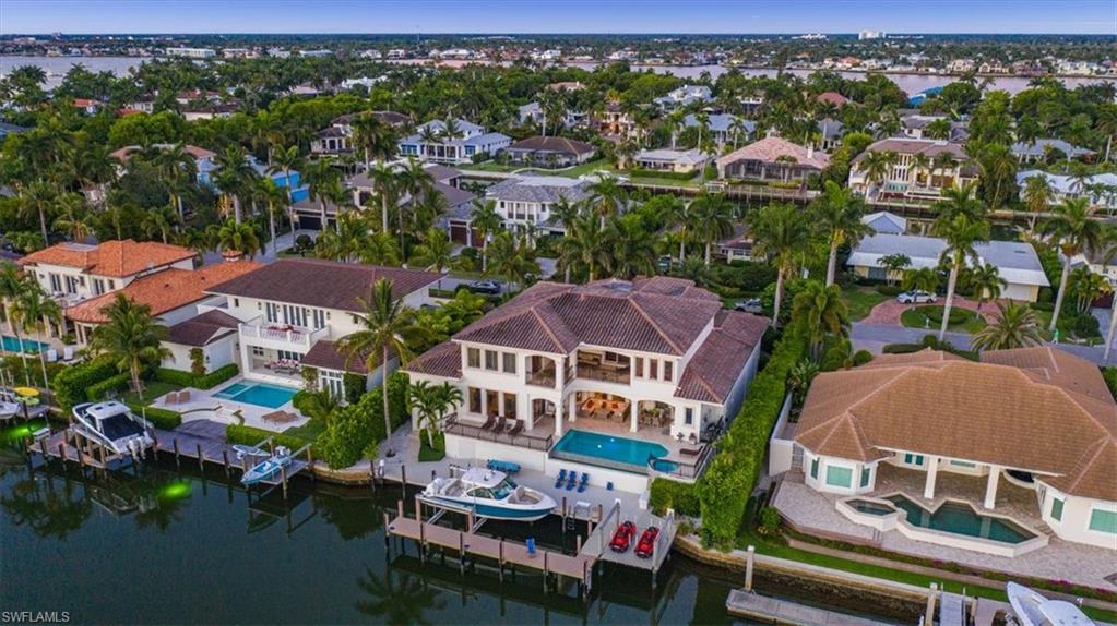 AQUALANE SHORES - Residential